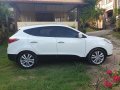 Pearl White Hyundai Tucson 2011 for sale in Cebu-1