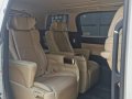 Toyota Alphard 2018-1