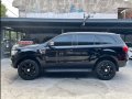 Selling Ford Everest 2018 SUV-3