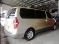 Selling Hyundai Grand Starex 2012 Van-6