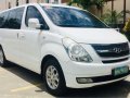 Selling White Hyundai Grand Starex 2011-9