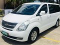 Selling White Hyundai Grand Starex 2011-8