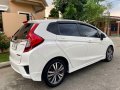 Selling White Honda Jazz 2015-7