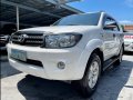 Selling Toyota Fortuner 2010 -12
