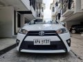 White Toyota Yaris 2015 -7