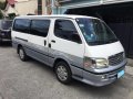  Toyota Hiace Super Grandia 2001-7