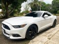White Ford Mustang 2017-7