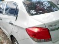 White Honda Brio Amaze 2016-0