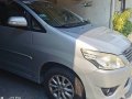  Toyota Innova 2012 -0