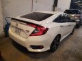 Selling White Honda Civic 2018 -3