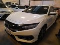 Selling White Honda Civic 2018 -0