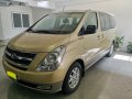 Sell 2012 Hyundai Starex -0