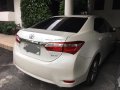 Pearl White Toyota Corolla Altis 2014 Automatic-0