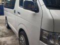 Selling Toyota Hiace Super Grandia 2016 -1