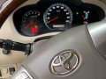 Selling Toyota Innova 2012-0