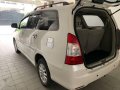 Selling Toyota Innova 2012-4