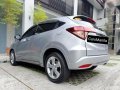 Selling Honda Hr-V 2016-3