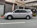 Silver Kia Carnival 2008-3