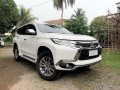 White Mitsubishi Montero 2016-9