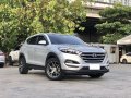 Selling Silver Hyundai Tucson 2016-9