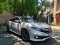 Selling Honda Civic 2020-6