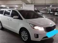 Selling Kia Carnival 2017 -1