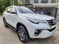 TOYOTA FORTUNER V A/T -- 2016-0