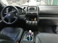 Selling Pearl White Honda CR-V 2005 in Manila-3