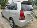 Selling Toyota Innova 2005-7