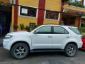 Sell White 2010 Toyota Fortuner -2