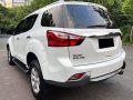  Isuzu Mu-X 2016 Automatic-8