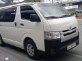 2018 TOYOTA HIACE COMMUTER 3.0 -1