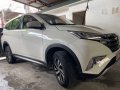 Selling Toyota Rush 2019 -8