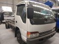 ISUZU ELF Cat Eye Cab & Chassis-1