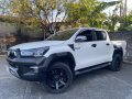 Sell 2017 Toyota Hilux-4