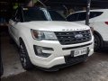 Selling White Ford Explorer 2016 in Cainta-5