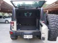 Selling Beige Jeep Wrangler 2018 in Pasig-3
