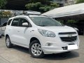 Selling White Chevrolet Spin 2015 in Makati-9