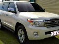 Sell White 2015 Toyota Land Cruiser in Makati-3