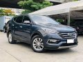 Selling Blue Hyundai Santa Fe 2017 in Quezon-8