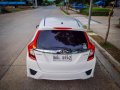 Selling White Honda Jazz 2017 in Quezon-4