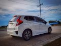 Selling White Honda Jazz 2017 in Quezon-7