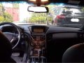 White Hyundai Genesis 2005 for sale in Lapu Lapu-4