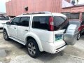 White Ford Everest 2013 for sale in Pateros-7