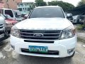 White Ford Everest 2013 for sale in Pateros-9