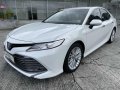 Pearl White Toyota Camry 2019 for sale in Pasig-3