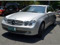 Selling Brightsilver Mercedes-Benz CLK 2005 in Makati-5