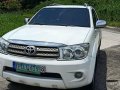 White Toyota Fortuner 2011 for sale in Antipolo-0