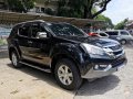 Selling Black Isuzu MU-X 2017 in Quezon-6