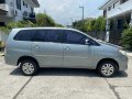 Sell 2nd hand 2009 Toyota Innova  2.0 E Gas AT-6